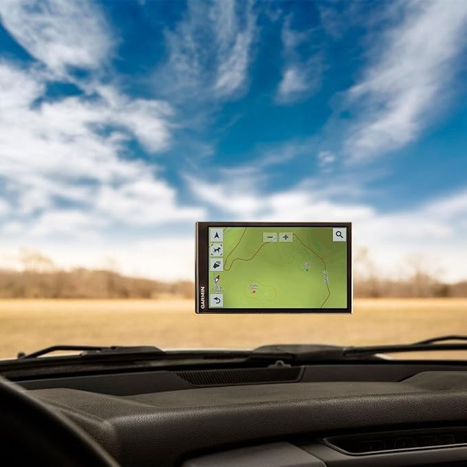 Garmin PRO 550 Plus Handheld, One-Handed, No-Look Dog Training for Up to 3 Dogs, at-a-Glance Tracking with a Range Up to 9 Miles