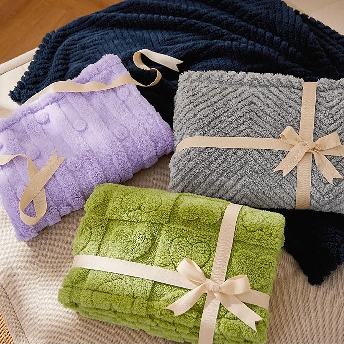 Bedsure Dog Blanket for Medium Dogs Washable - Soft Fluffy Puppy Blanket with Premium 300GSM Coral Fleece, Cozy Calming Cat Blankets for Indoor Cats, Fuzzy Pet Blanket for Kitten Doggy, Green