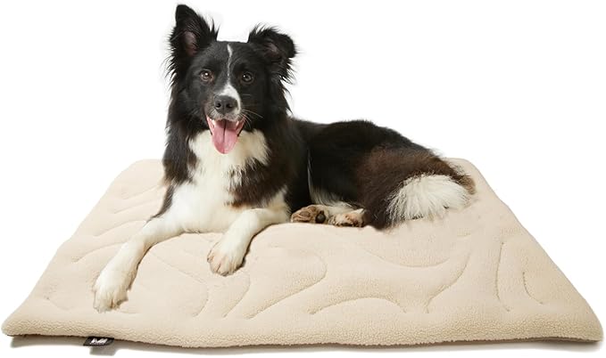 Dog Crate Pad,Machine Washable&Waterproof Dog Bed Mat,Reversible Dog Sleeping Bed,Kennel Bed for Medium/Large Dog,Cage Cushion,Beige