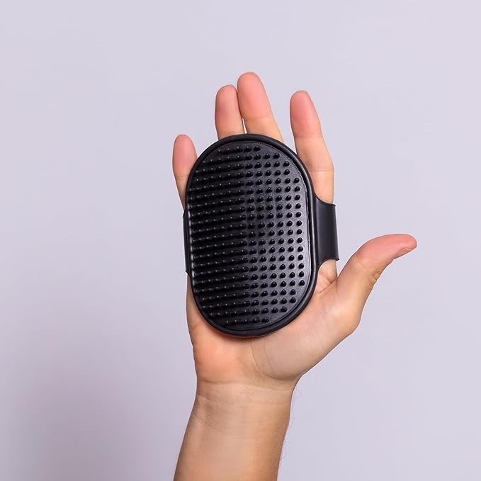 6-in-1 Itch Relief Dog Shampoo with Brush - Tearless Shampoo for Dogs Cleanses, Soothes, Refreshes and Moisturizes While Offering Itch Relief, 480ml