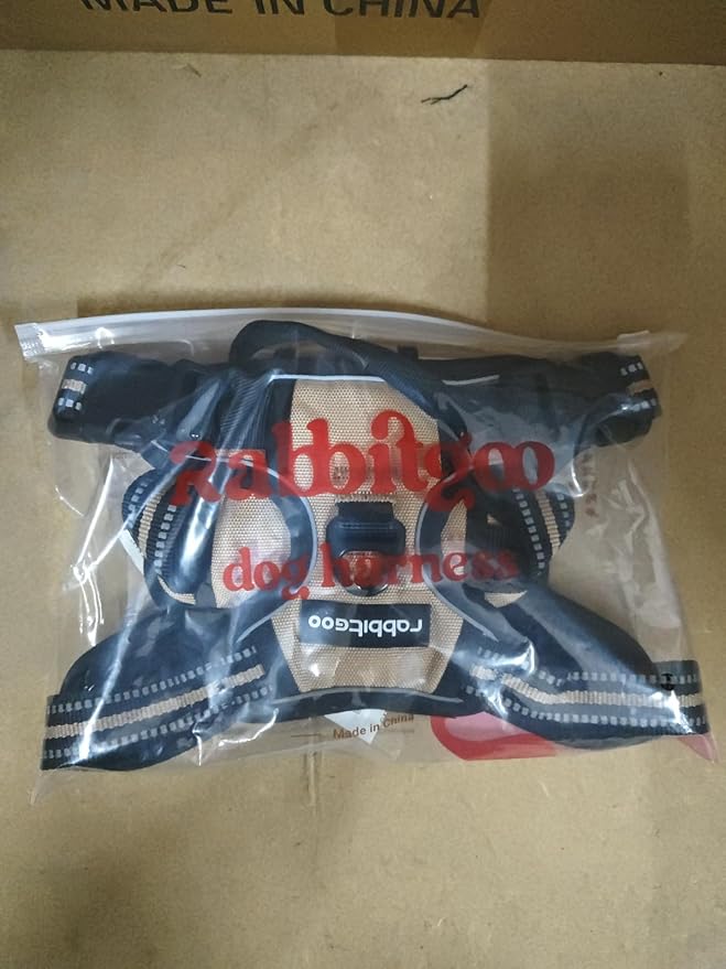 rabbitgoo Dog Harness, No-Pull Pet Harness with 2 Leash Clips, Adjustable Soft Padded Dog Vest, Reflective No-Choke Pet Oxford Vest with Easy Control Handle for Medium Dogs, Beige, M