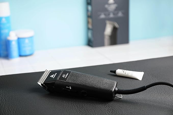 Andis 12845 Ultra-Light 2-Speed Professional-Grade Detachable Blade Clipper, Animal/Dog Grooming, for All Coats & Breeds, AG, Black
