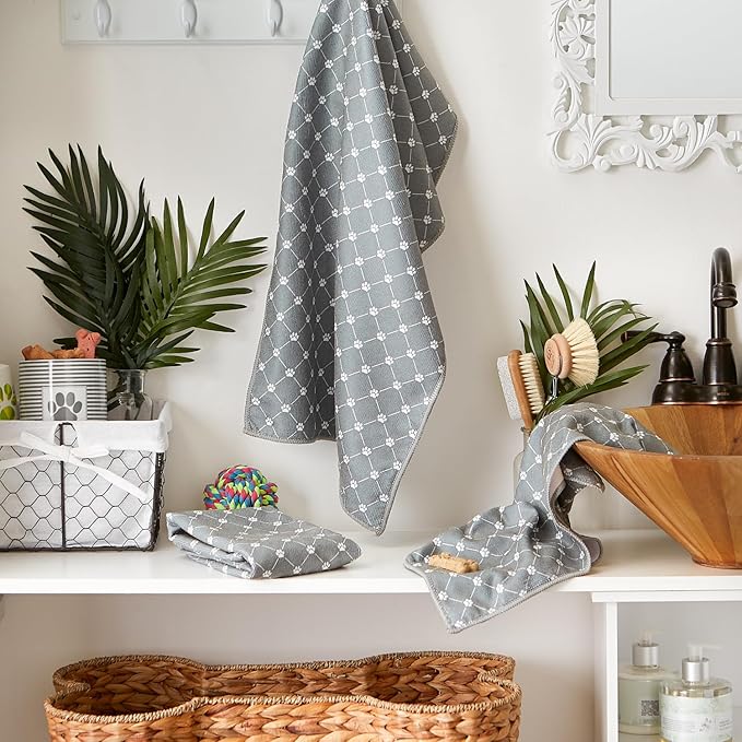 Bone Dry Pet Robe Collection, Trellis Paw Print, Absorbent Microfiber Bath Robe with Adjustable Closure for Dogs & Cats, X-Small, Hunter Green