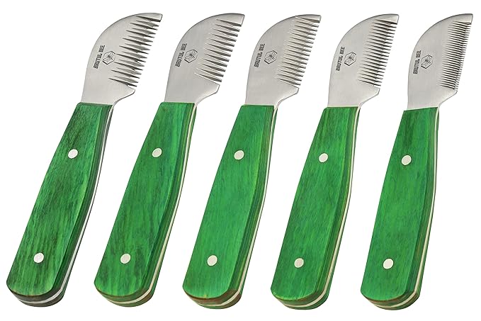 Bee Dog Grooming Coat Stripping Knife Stripper Trimmer Tool Wooded Handle Stripping Knives Set of 5 in Stainless Steel Non-Slip Tools for Grooming Dogs (GREEN)